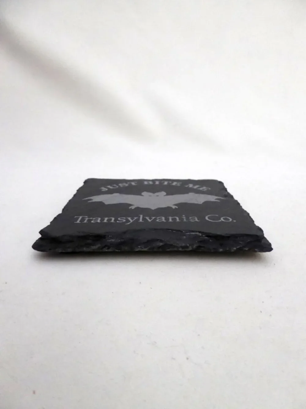 NEW 4” HALLOWEEN SLATE STONE DRINK COCKTAIL COASTER BAT TRANSYLVANIA DRACULA